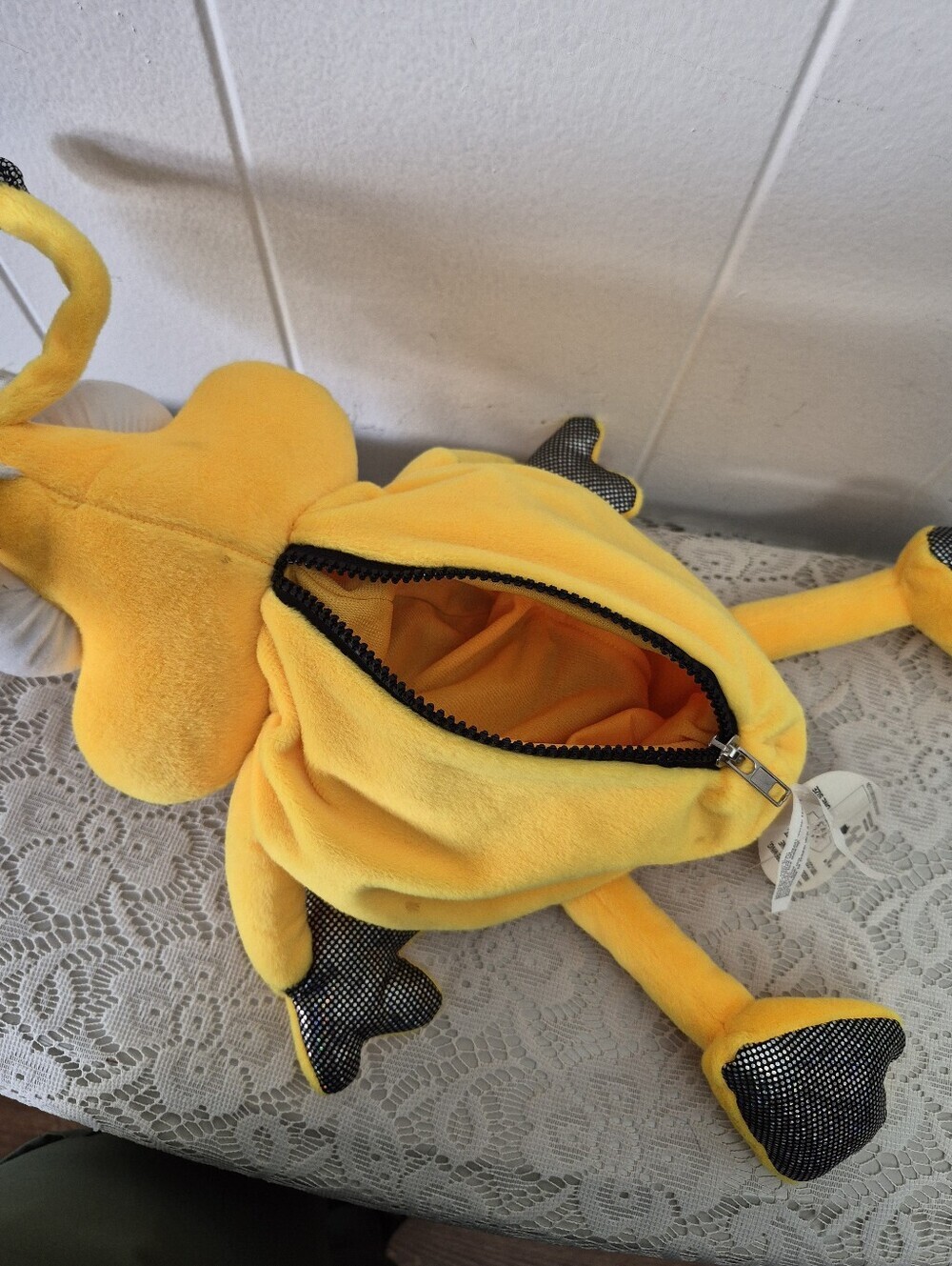Milo The Millennium Bug - Picture 4 of 9